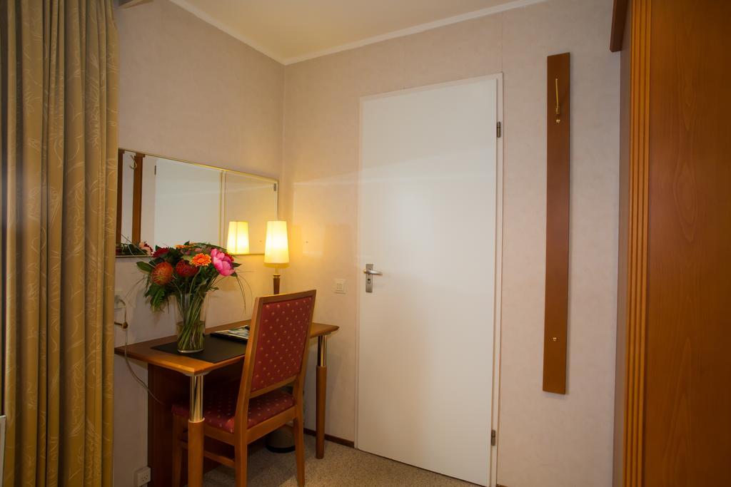 Landhotel De Hoofdige Boer Almen Kültér fotó